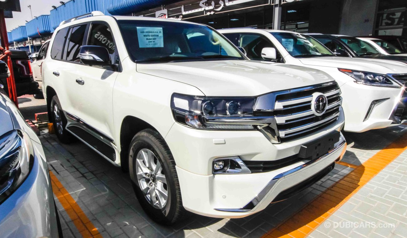 Toyota Land Cruiser GX.R White Edition