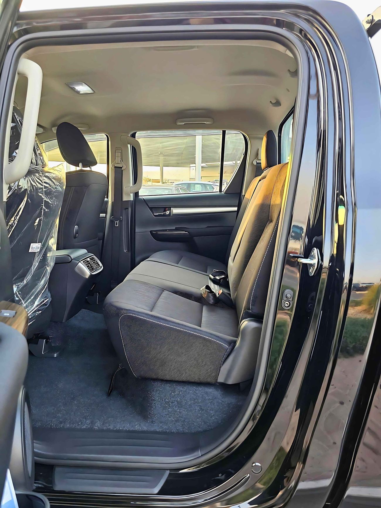 تويوتا هيلوكس WIDE BODY / 4.0L V6 A/T  PETROL / PUSH START WITH AUTO A/C / 4WD (CODE # HP40AF)