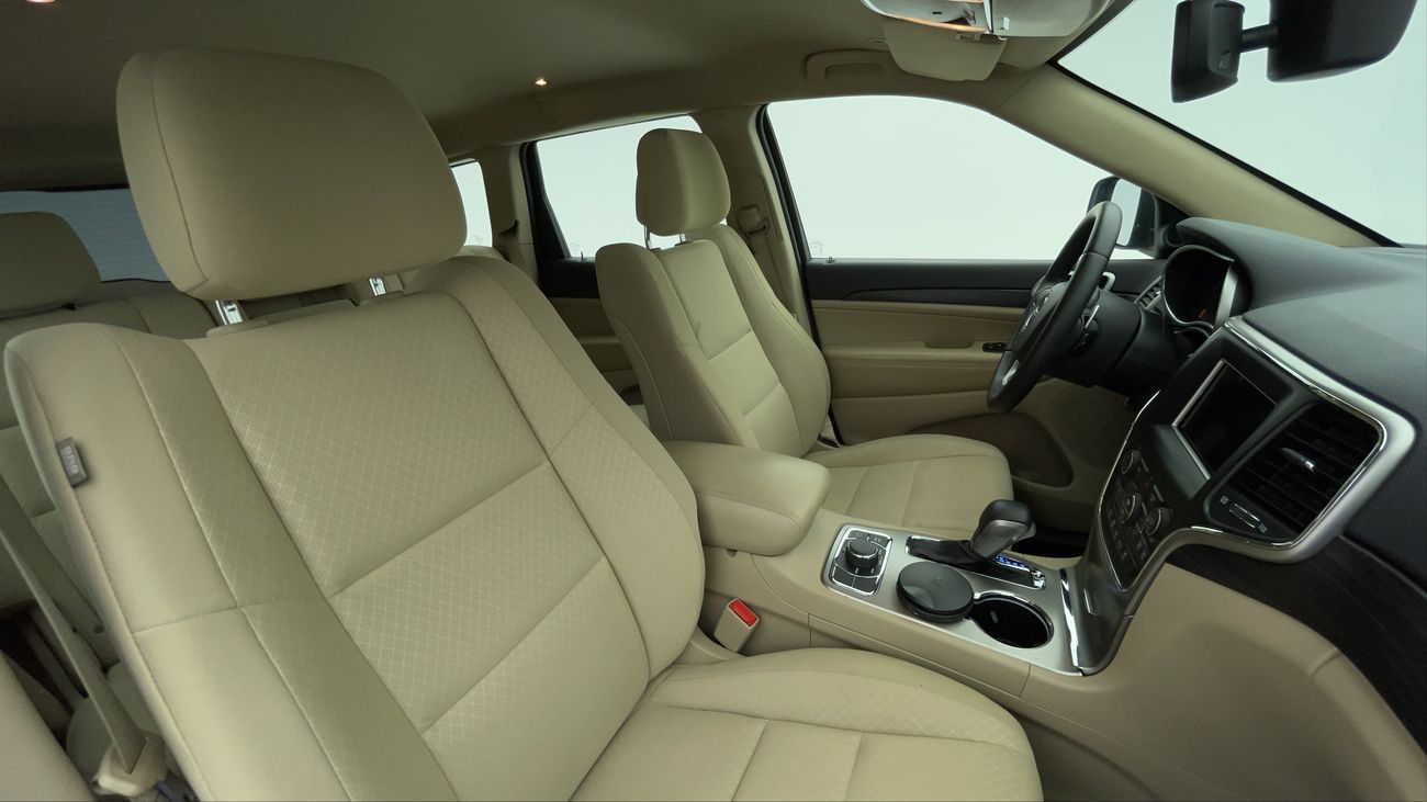 Jeep Grand Cherokee LAREDO 3.6 | Zero Down Payment | Free Home Test Drive