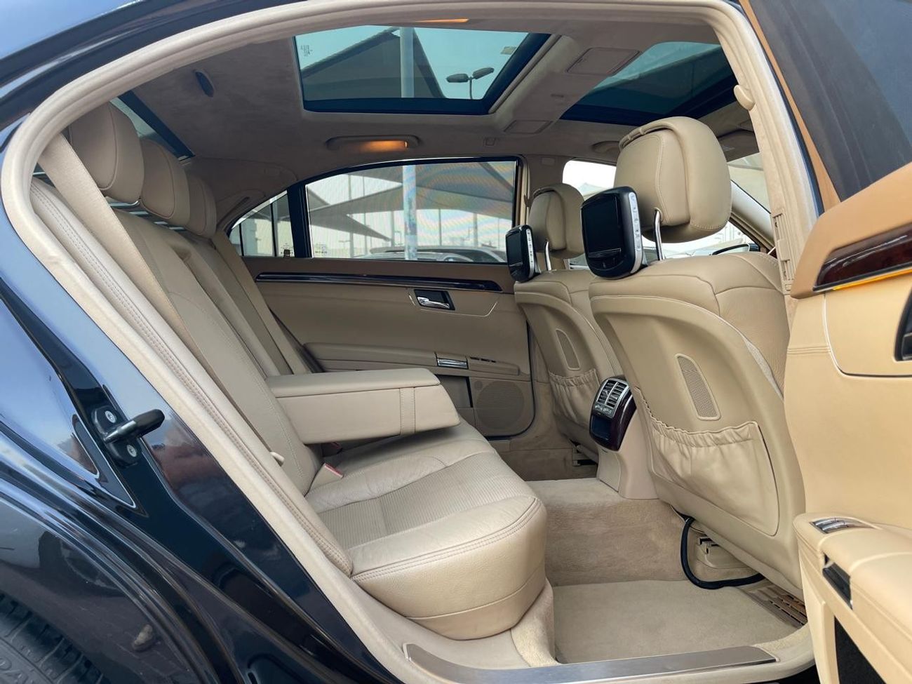 Mercedes-Benz S 63 AMG 35 Mercedes S63 AMG_American_2011_Excellent Condition _Full option