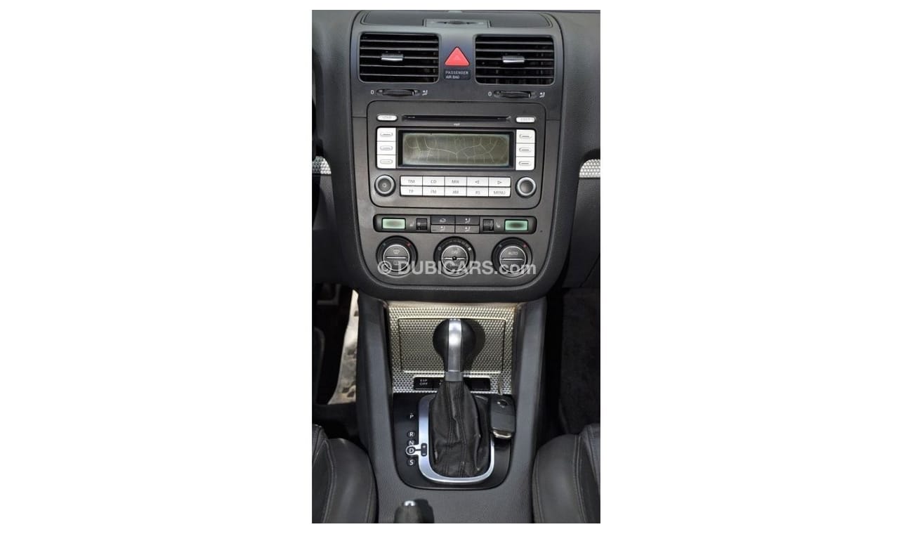 فولكس واجن جولف بلاس EXCELLENT DEAL for our Volkswagen Golf R32 ( 2009 Model! ) in Silver Color! GCC Specs