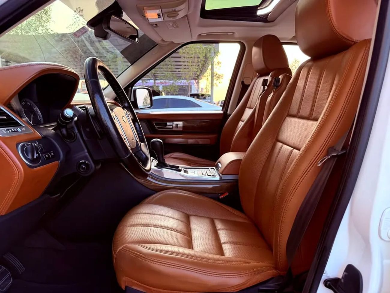 Land Rover Range Rover Sport SUPERCHARGED رنج روفر سبورت فل اوبشن خليجي Supercharged GCC Specs