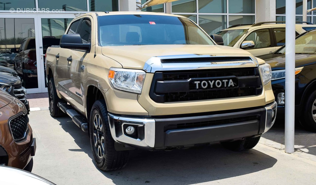 Toyota Tundra 5.7L SR5 TRD