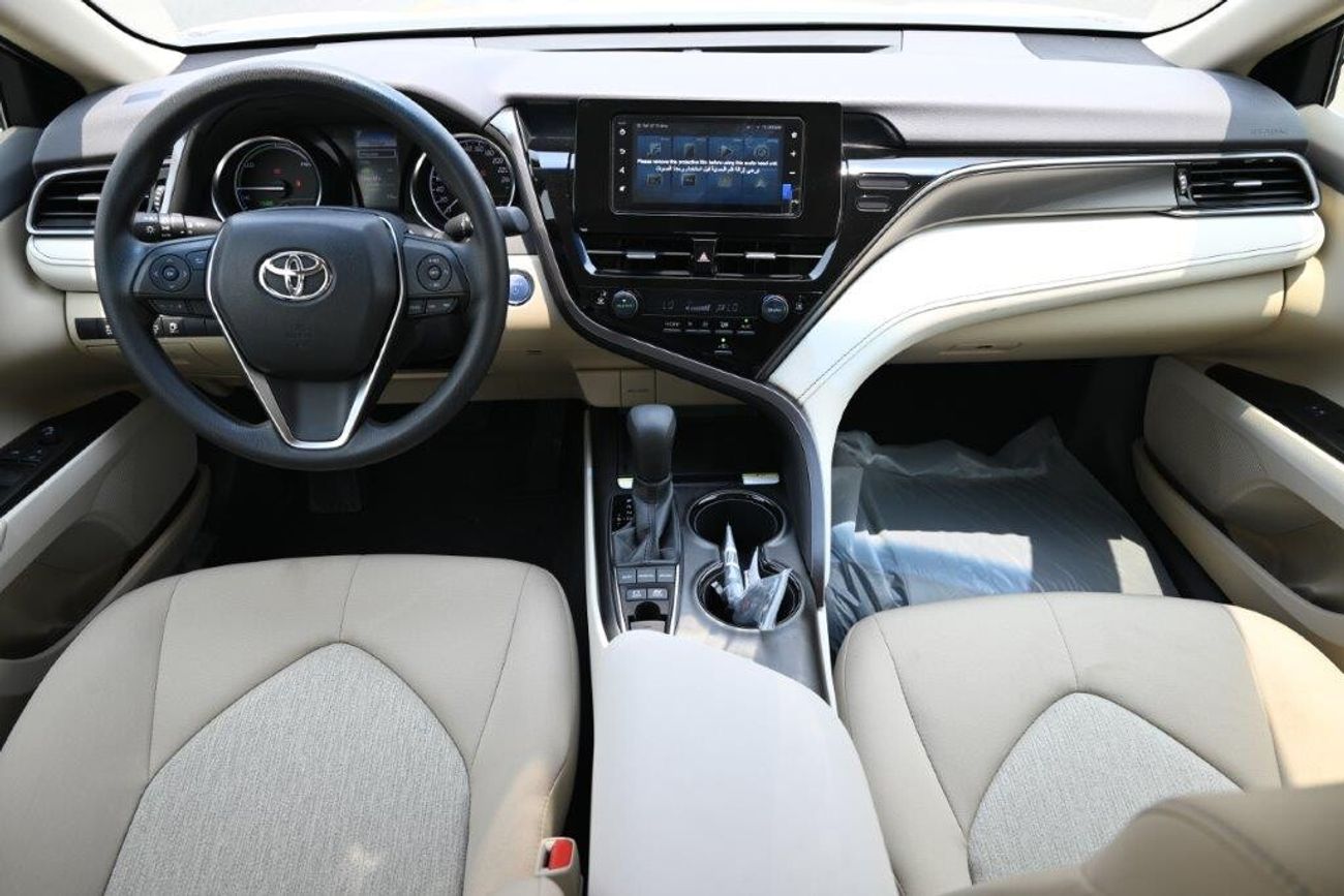 Toyota Camry LE Hybrid 2.5L Automatic
