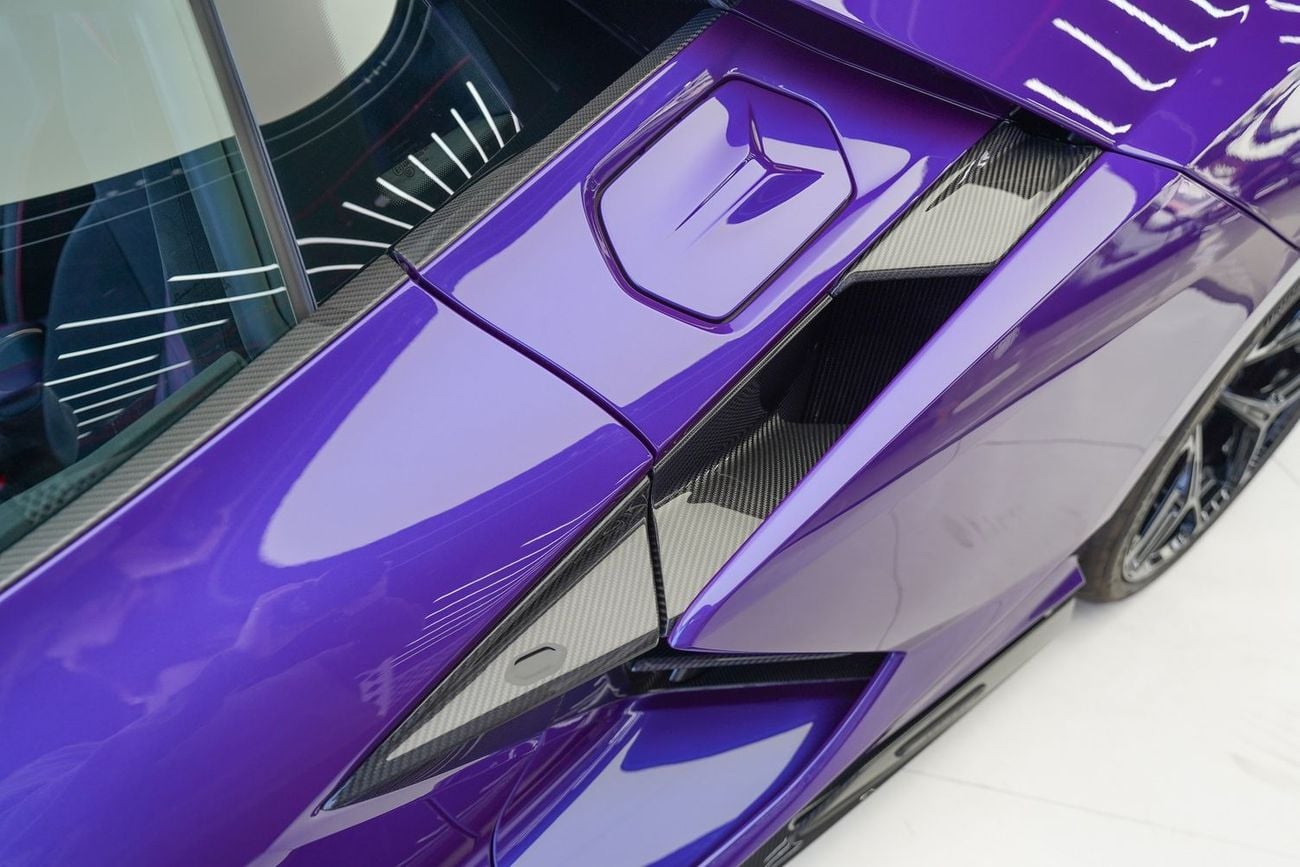 لامبورغيني ريفويلتو 6.5L V12 Hybrid