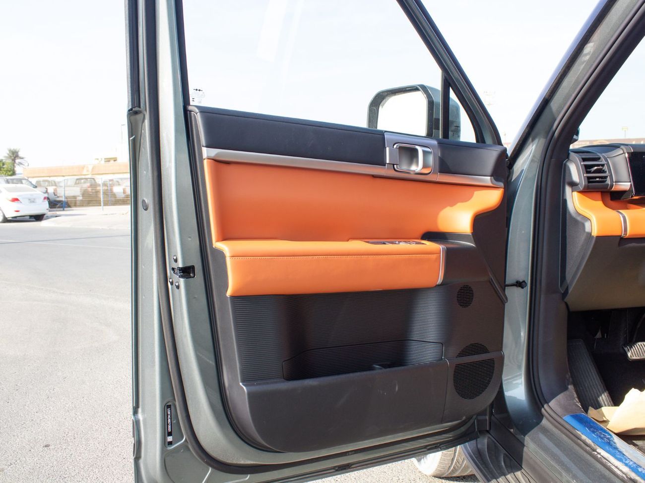 BYD Leopard Titanium 7 EXPORT PRICE - BYD Leopard Titanium 7 135KM DM-i 2WD PRO EDITION