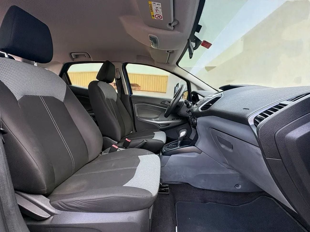 Ford EcoSport TREND  !! EID SALE !! 1 YEAR FREE WARRANTY !!  FORD ECOSPORT 1.5L A/T | 2016 | GCC SPECS | ORIGINAL