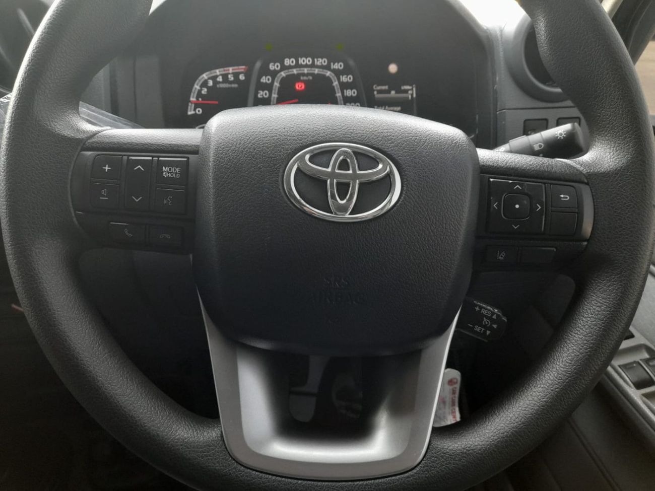 تويوتا لاند كروزر بيك آب Double Cabin 4.5L