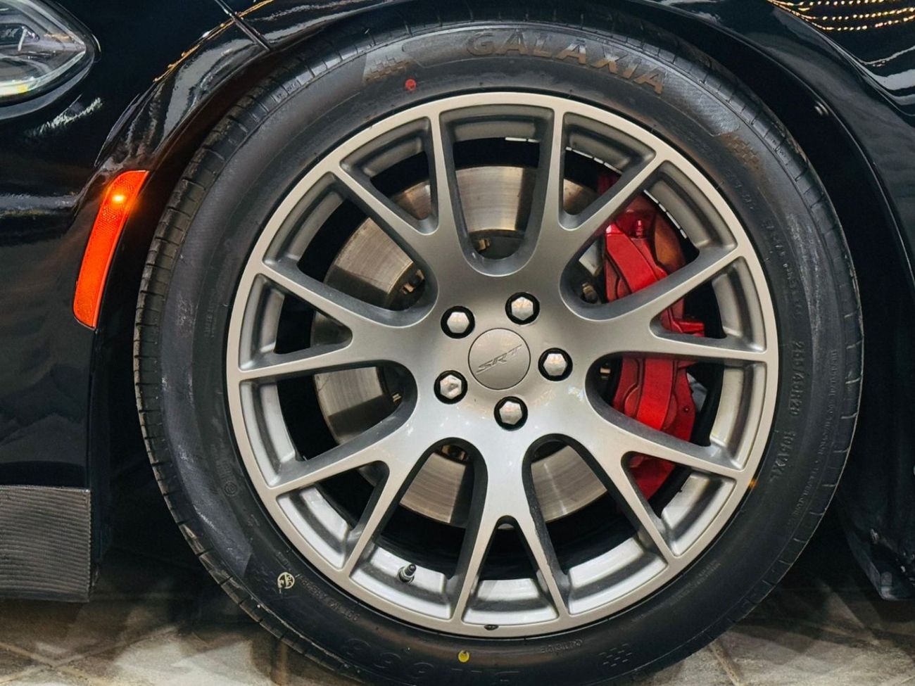 Dodge Charger SRT 392 6.4L (717 HP)