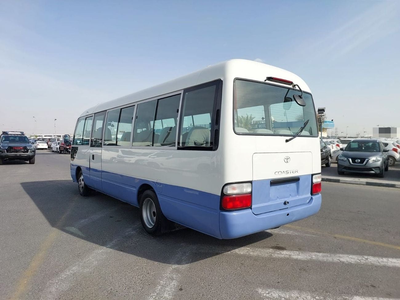 Toyota Coaster TOYOTA COASTER BUS RHD 2005 MODEL 4.0 L DIESEL AUTOMATIC(PM51046)
