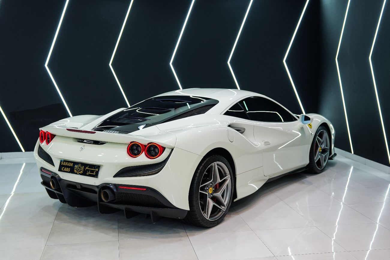 Ferrari F8 Tributo 3.9T V8 2020 Ferrari  F8 Tributo, Passenger Display, Carbon Fiber Interior, Dealer Warranty + Servic