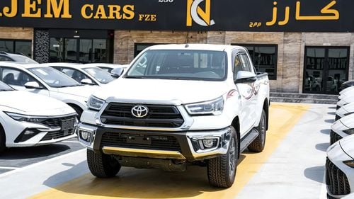 Toyota Hilux SR5 V4 2.7L M/T GCC Specs