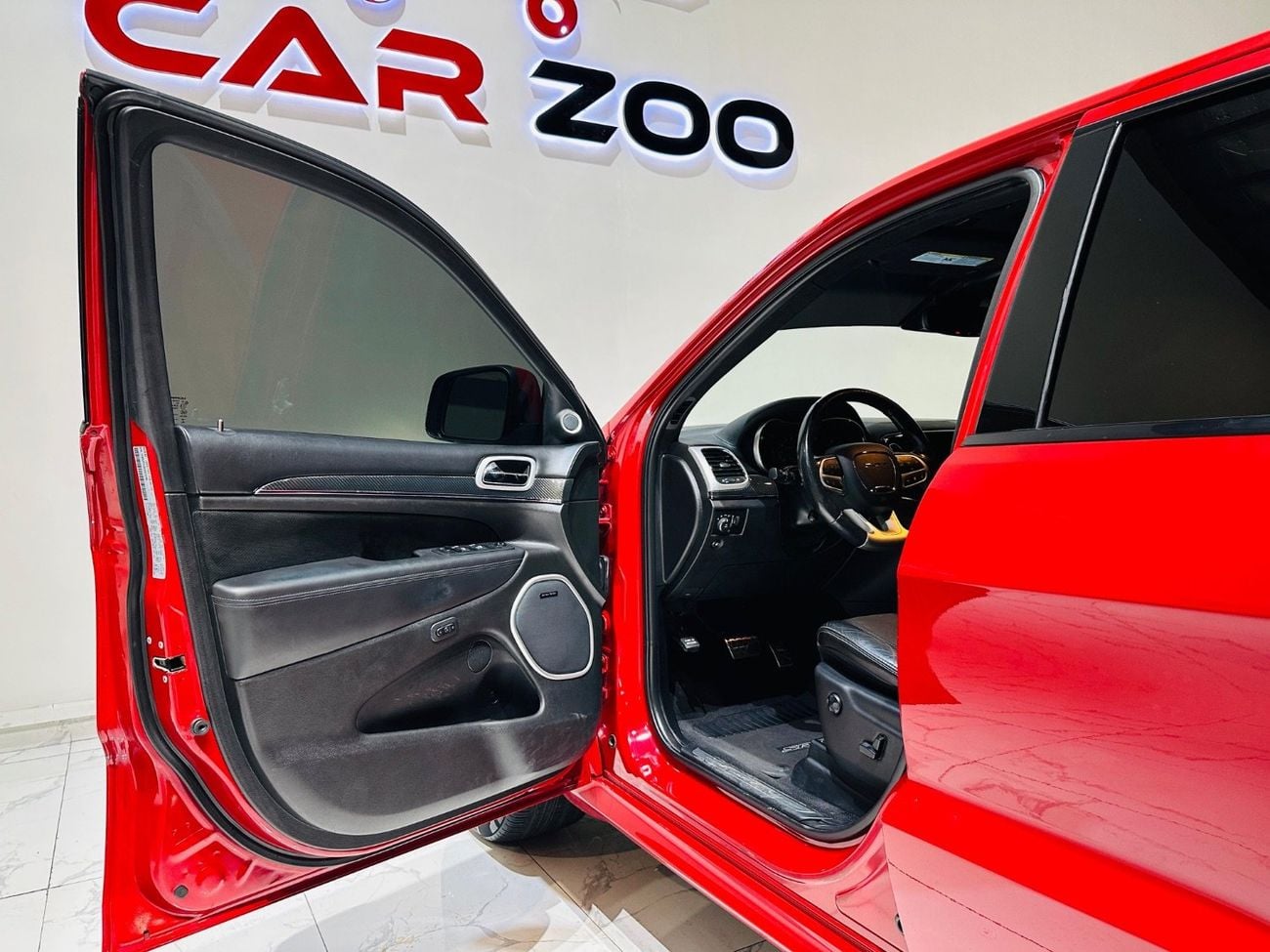 جيب جراند شيروكي SRT 6.4L