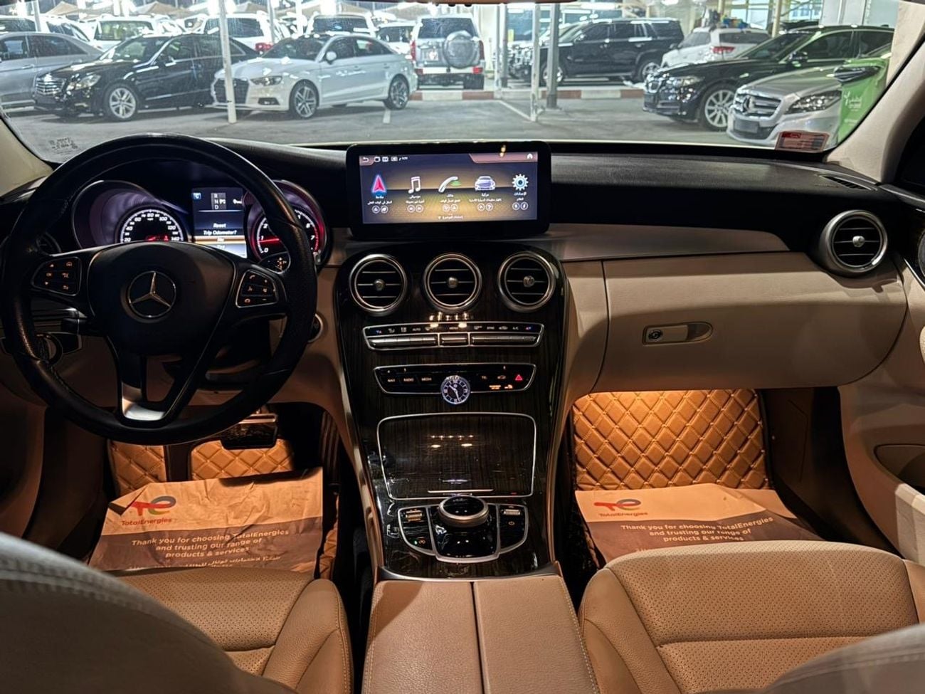 مرسيدس بنز C 300 مرسيدس C300 فل اوبشن وارد امريكا بحالة جيدة