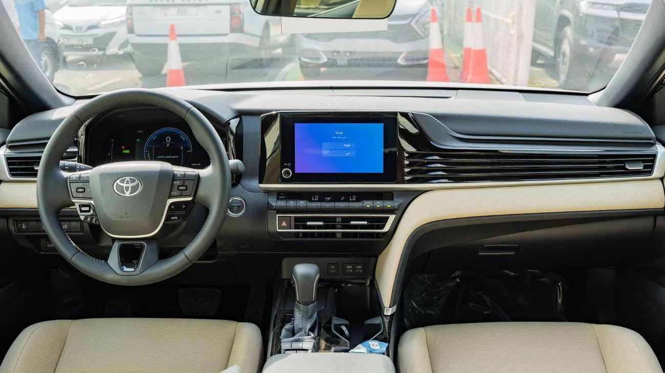 تويوتا كامري 2026 Toyota Camry LE 2.5L AT Hybrid (with Panoramic Sunroof)