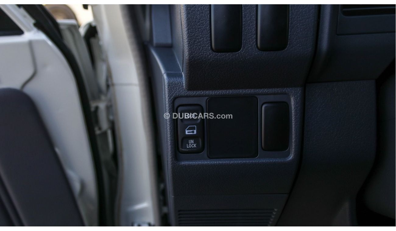 Toyota Land Cruiser 70 TOYOTA HARDTOP LC78 4.2L V6 13 SEATS MODEL 2023