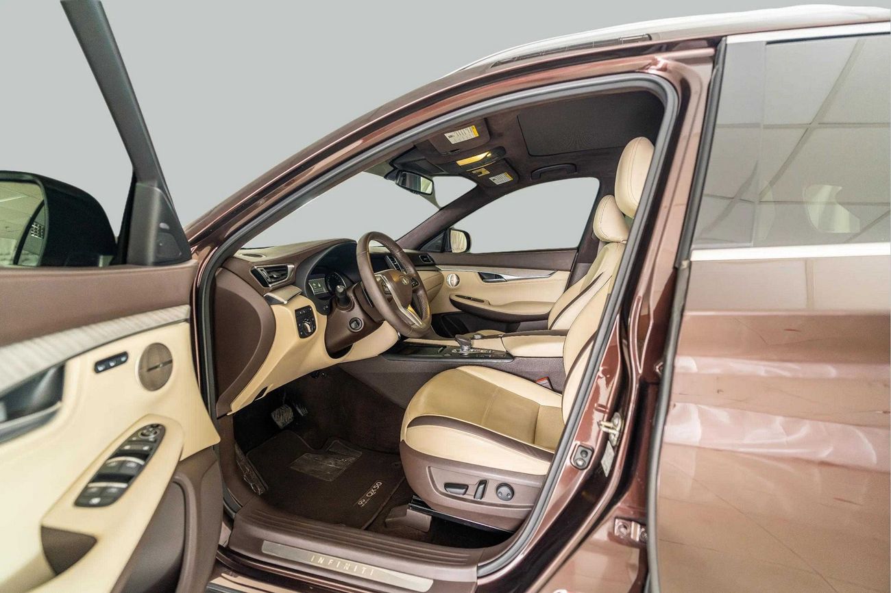Infiniti QX50 LUXE 2.0
