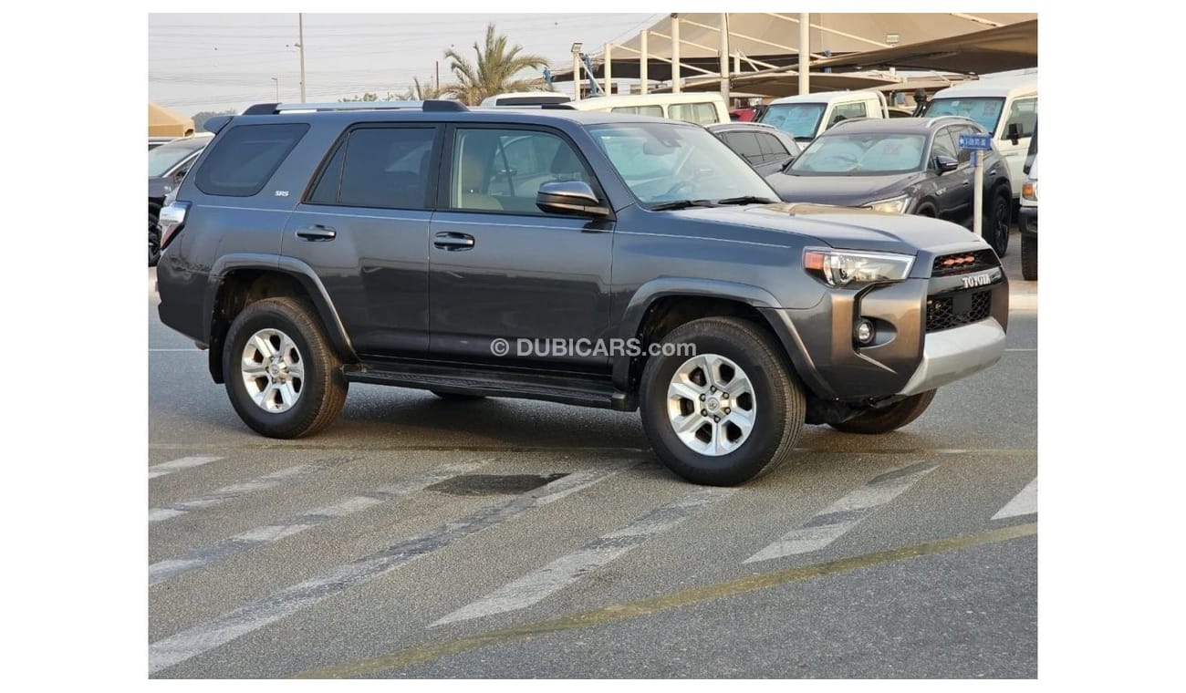 Toyota 4Runner 2021 Toyota 4Runner SR5 Premium 4.0L V6 /