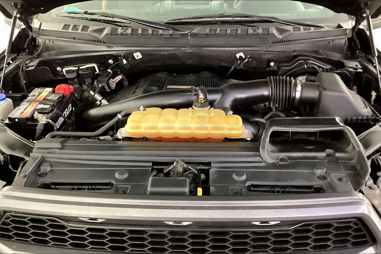 Ford F 150 Raptor Luxury - Super Cab | Guaranteed Warranty | 0 Down Payment