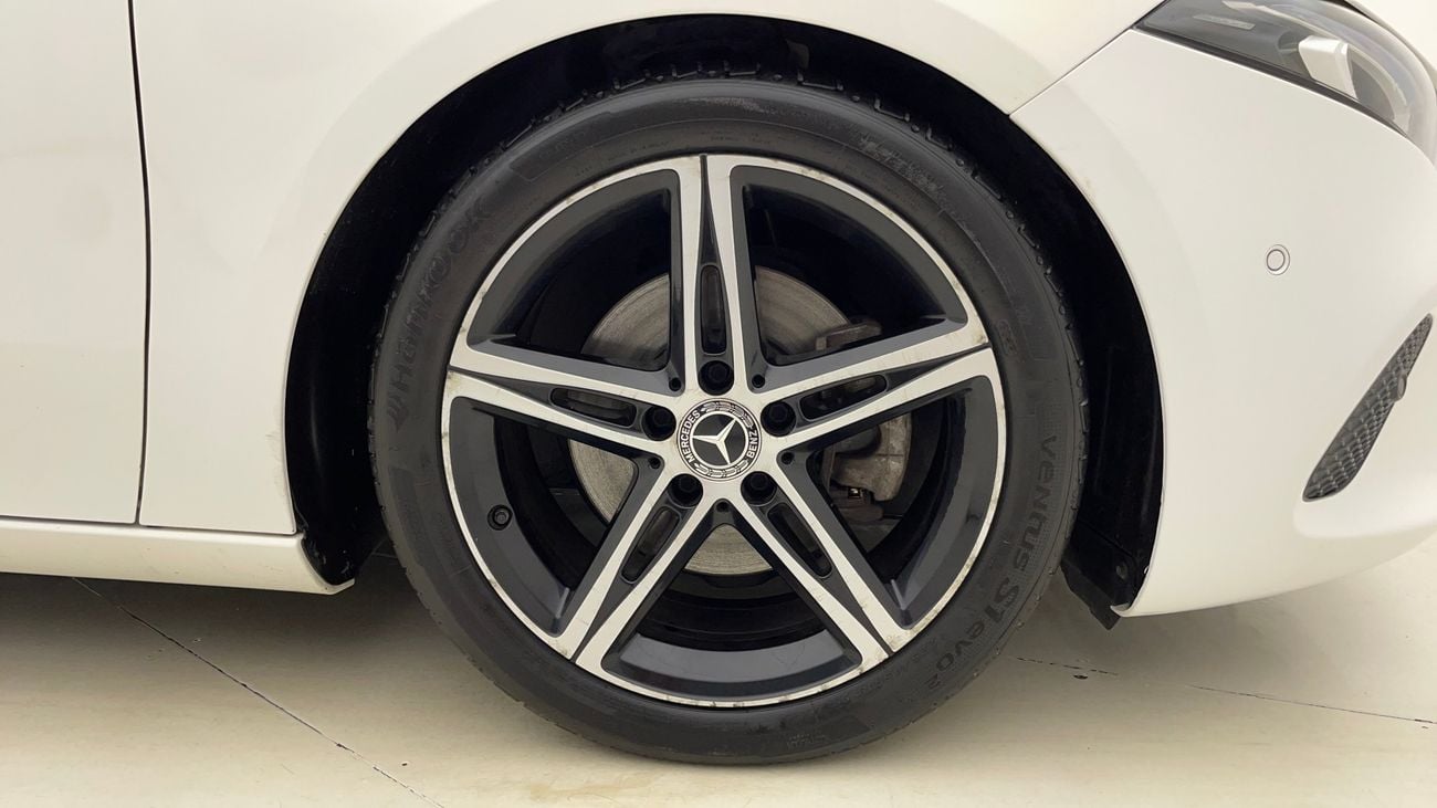 مرسيدس بنز A 200 PREMIUM + 1.3 | بدون دفعة مقدمة | اختبار القيادة في المنزل