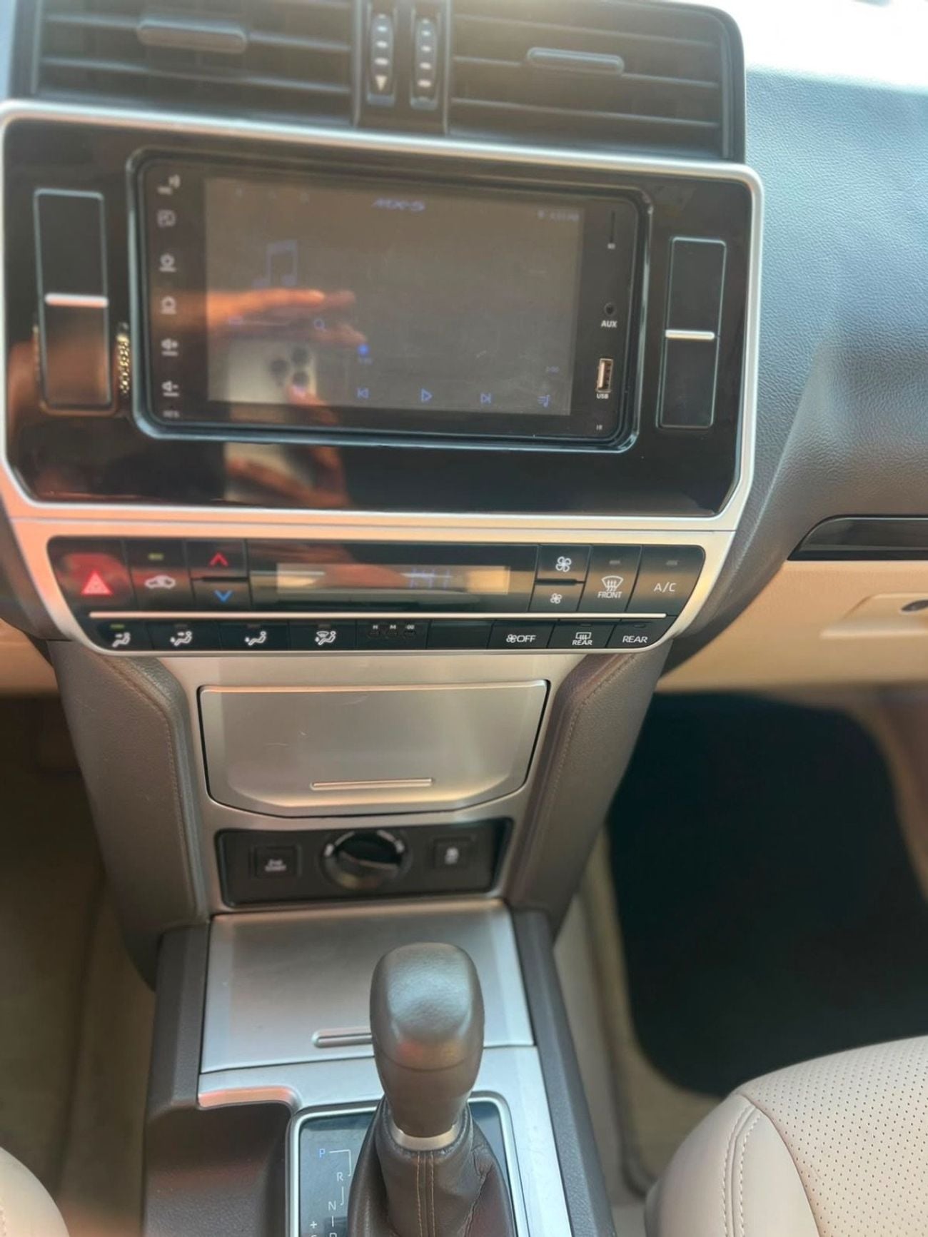 Toyota Prado TX-L 2022  Toyota Prado TXL 2.7L V4- AWD 4x4 - No Accedent -  - Rear Sensor -