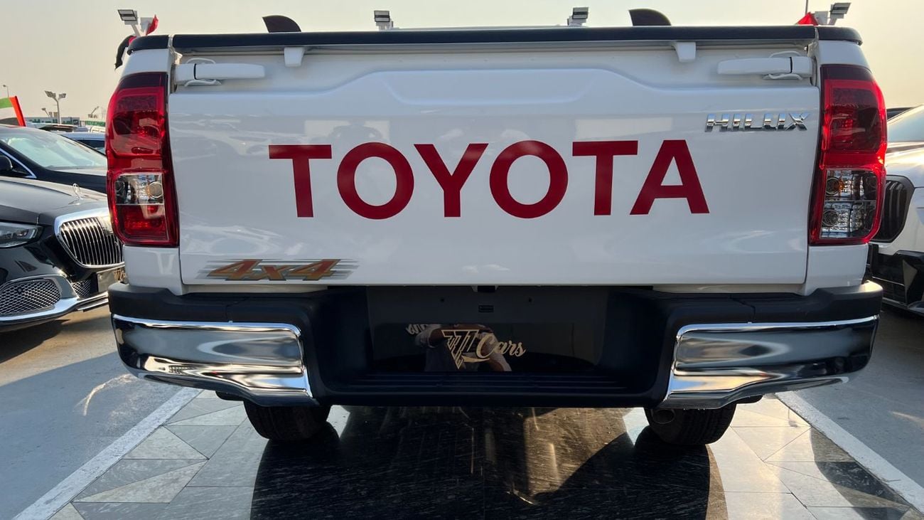 تويوتا هيلوكس GLX 2.7L Single Cab Utility 4WD M/T