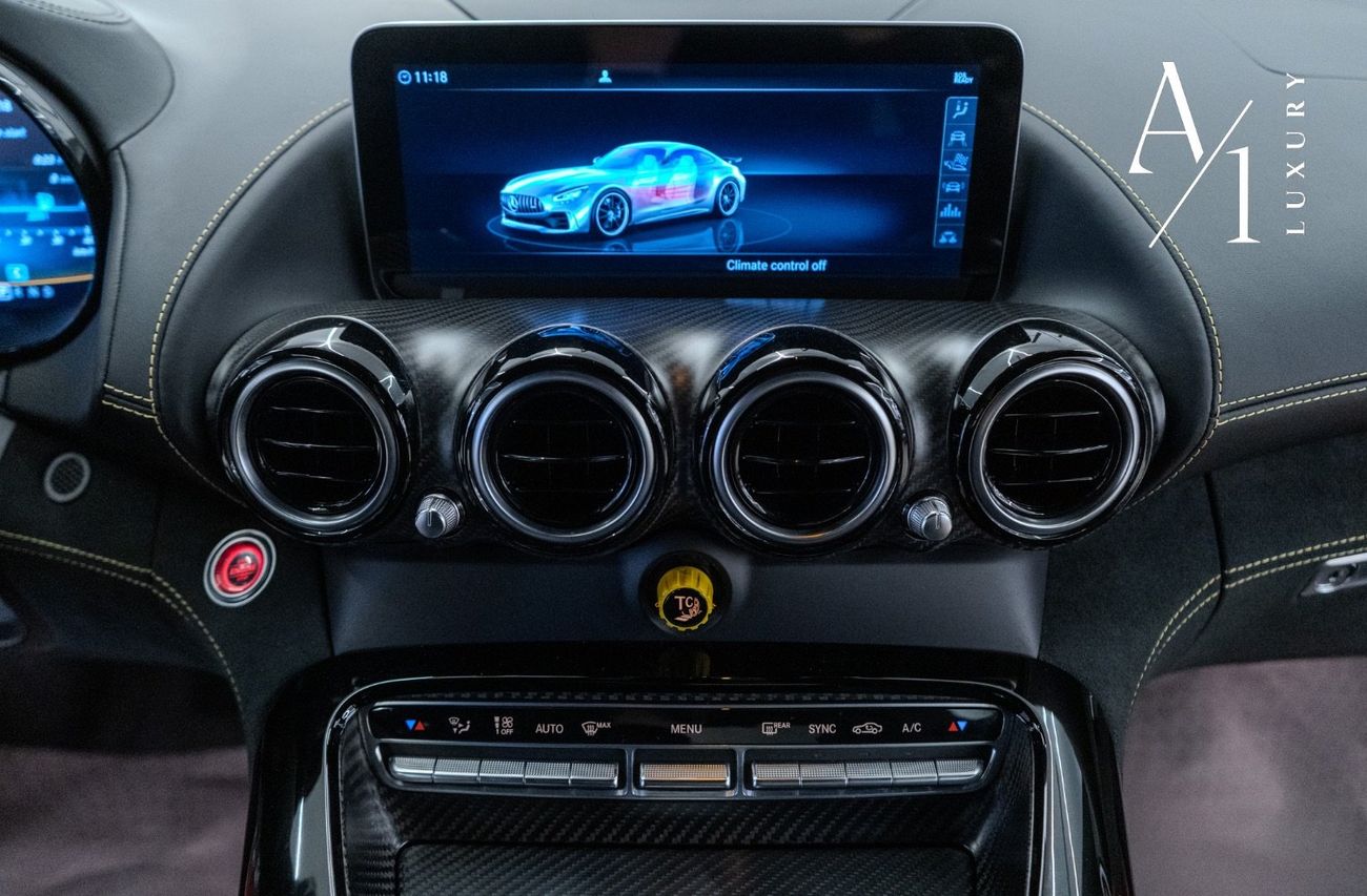 Mercedes-Benz AMG GTR 2022 Mercedes GTR Converted To Black Series, Fully Loaded, Full Carbon Exterior, Japanese Spec