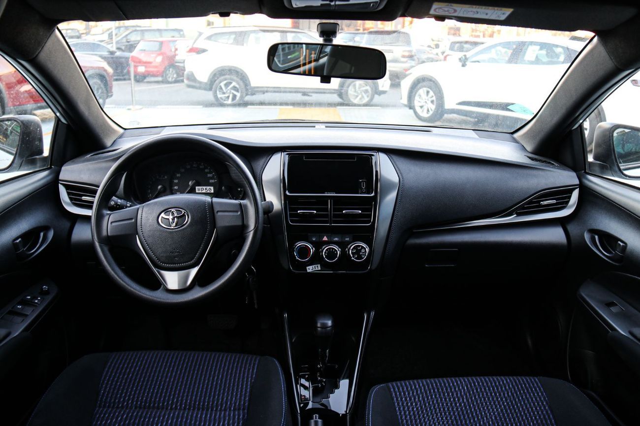 Toyota Yaris Yaris 1.3 Hatchback 2025