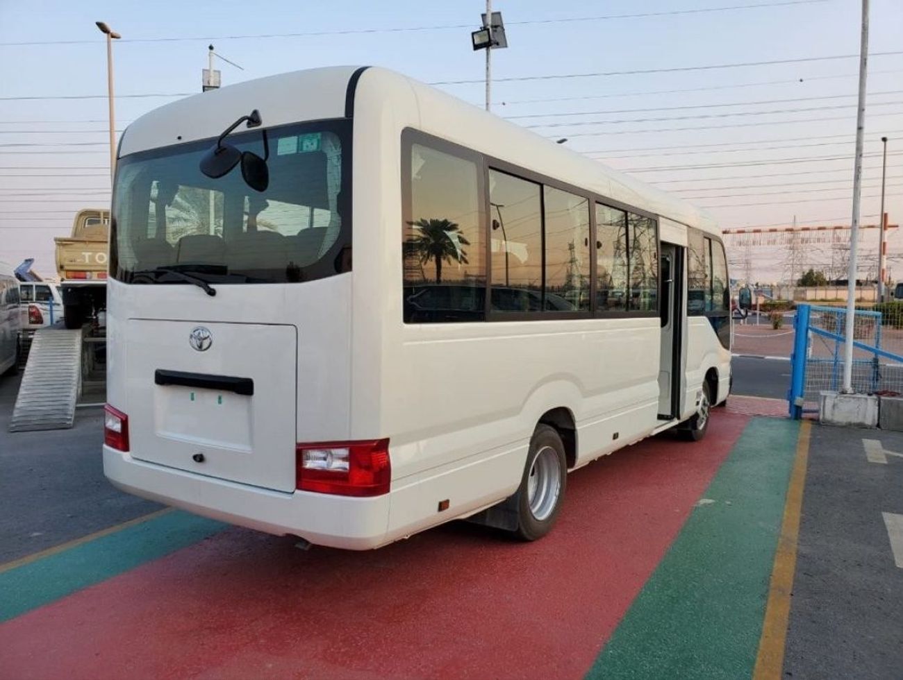 Toyota Coaster 2022 4.2L DSL 22 SEATS BUS FOR EXPORT ONLY