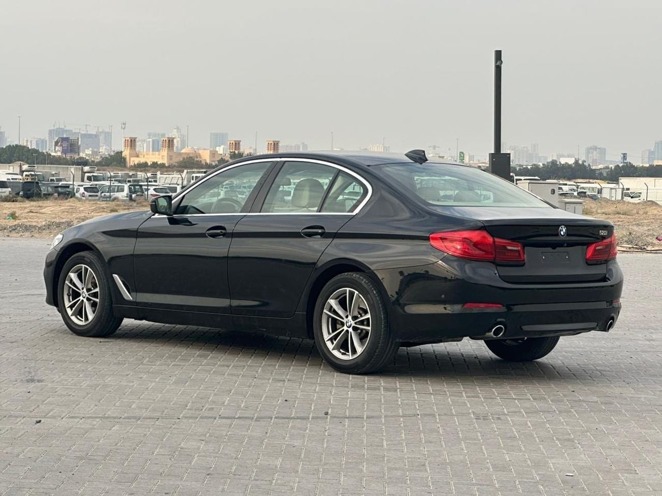 BMW 520i