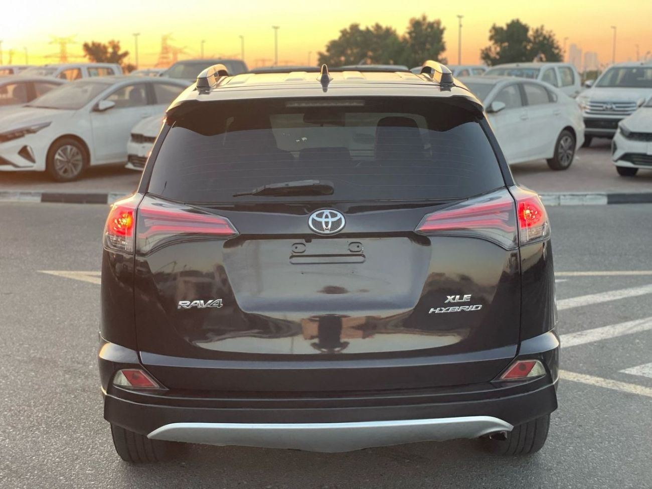 Toyota RAV4 2018 Toyota Rav4 XLE 4x4 Full Option Push Start - Hybrid Fuel ⛽️-
