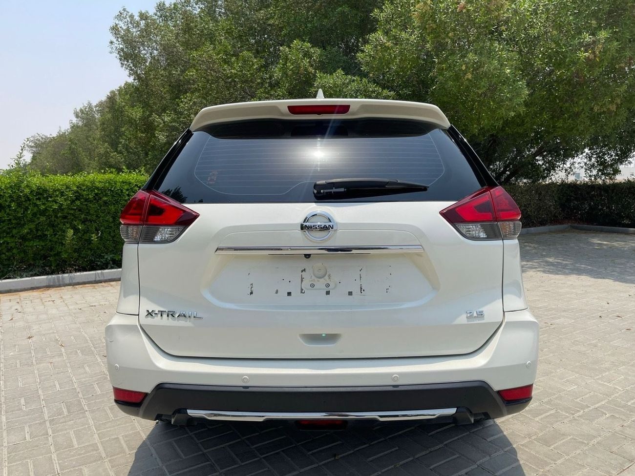 Nissan XTrail SV NISSAN X-TRAIL   MODEL 2019  V4    L2,5   Excellent Condition (GCC  _ SPEC) - VERY GOOD CONDITION