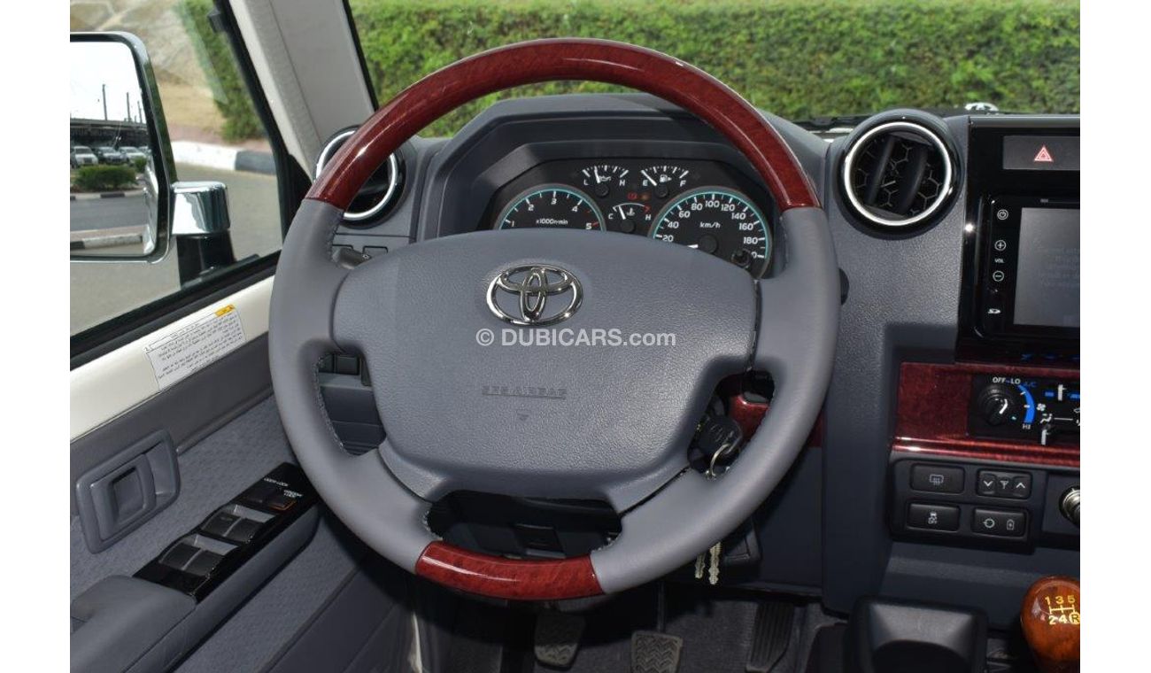 Toyota Land Cruiser 70 LX LIMITED V8 4.5L TD MT