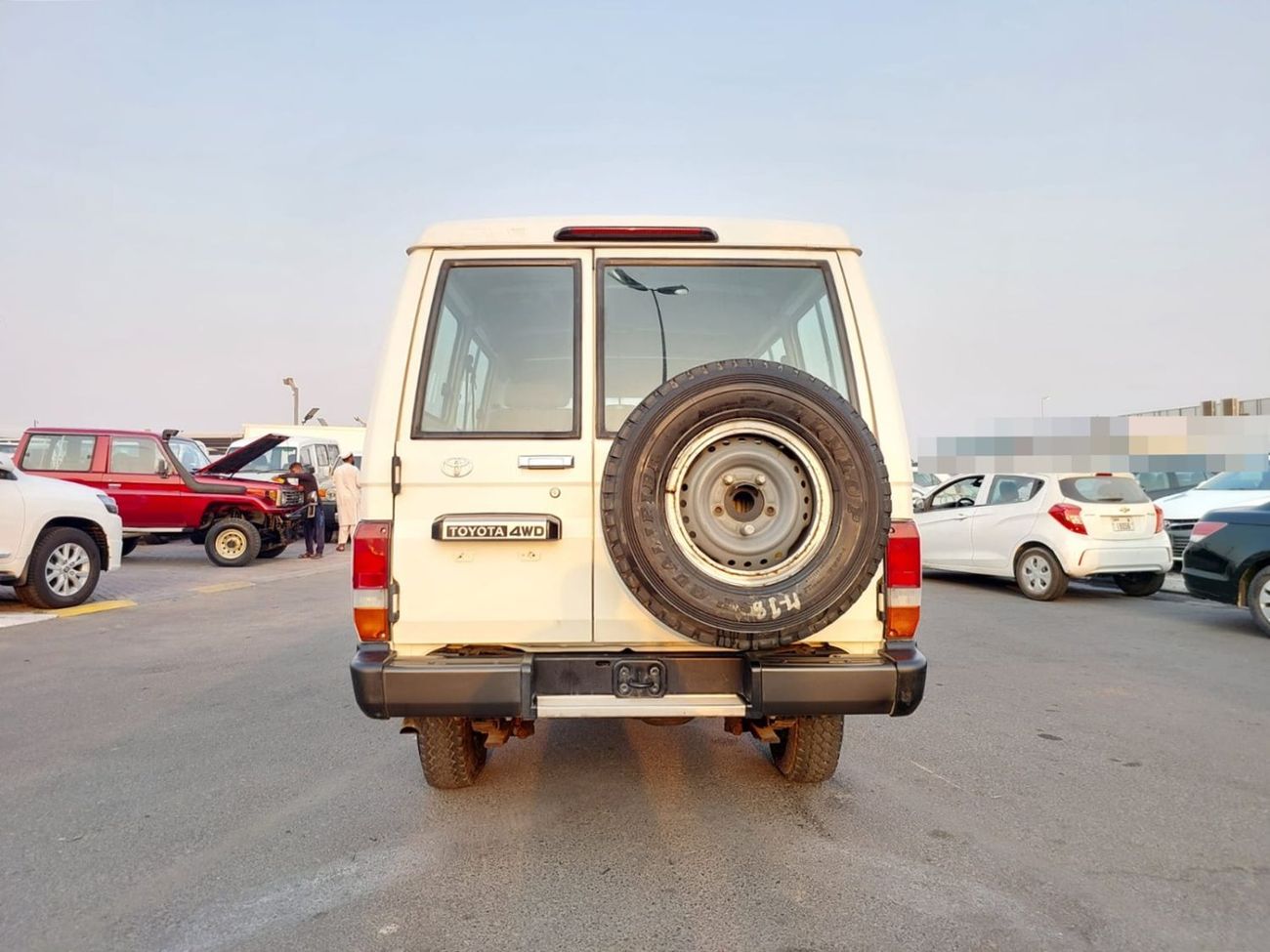 Toyota Land Cruiser TOYOTA LAND CRUISER SUV RHD 2017 MODEL 4.2 L DIESEL MANUAL(PM89627)