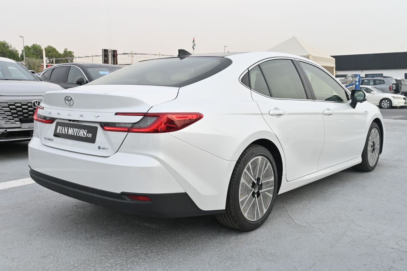Toyota Camry Toyota Camry Limited 2.5L Hybrid, Model 2025, Color White
