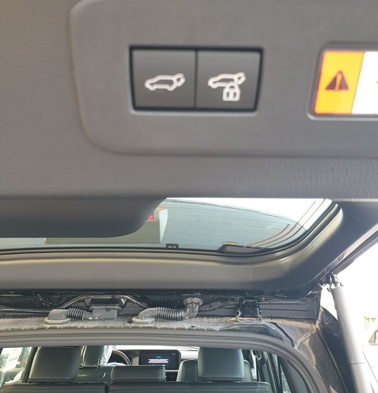 تويوتا برادو 2.8L LIMITED (DIESEL) S/R 4WD 5DOOR SUV