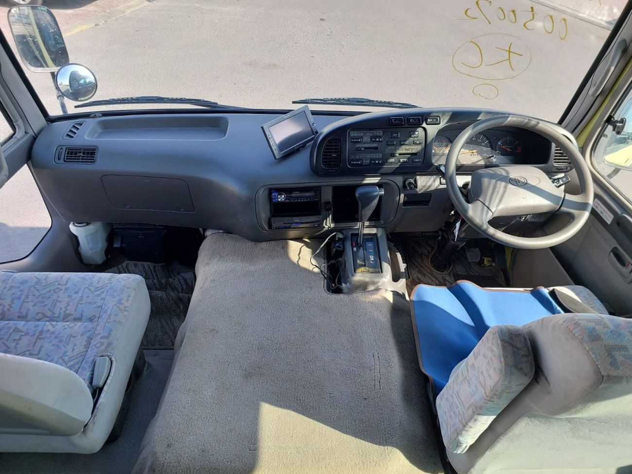 تويوتا كوستر (RAMADAN OFFER) TOYOTA COASTER BUS RHD 2004 MODEL 4.0 L DIESEL AUTOMATIC(PM50072)