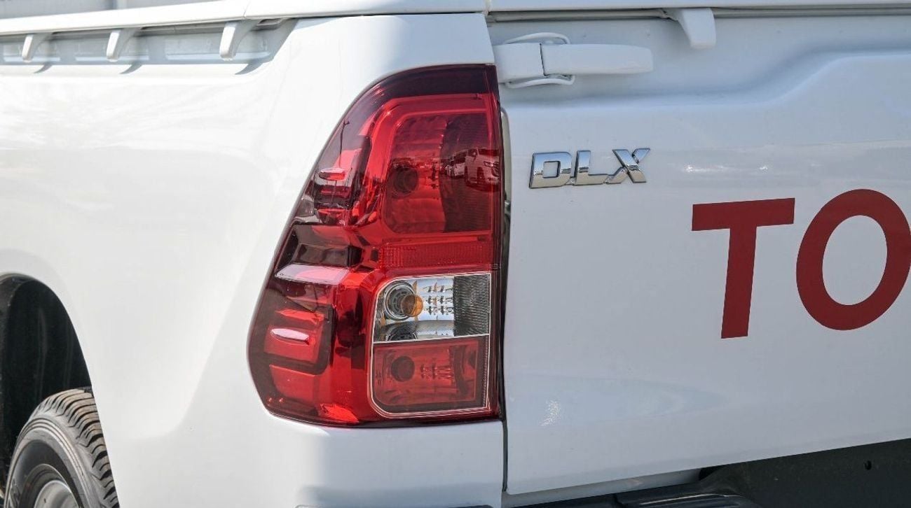 تويوتا هيلوكس DLX ECTJRY003 - 2026 Toyota Hilux Single Cab - 2.4L Diesel Manual 4wd - White with Red Interior