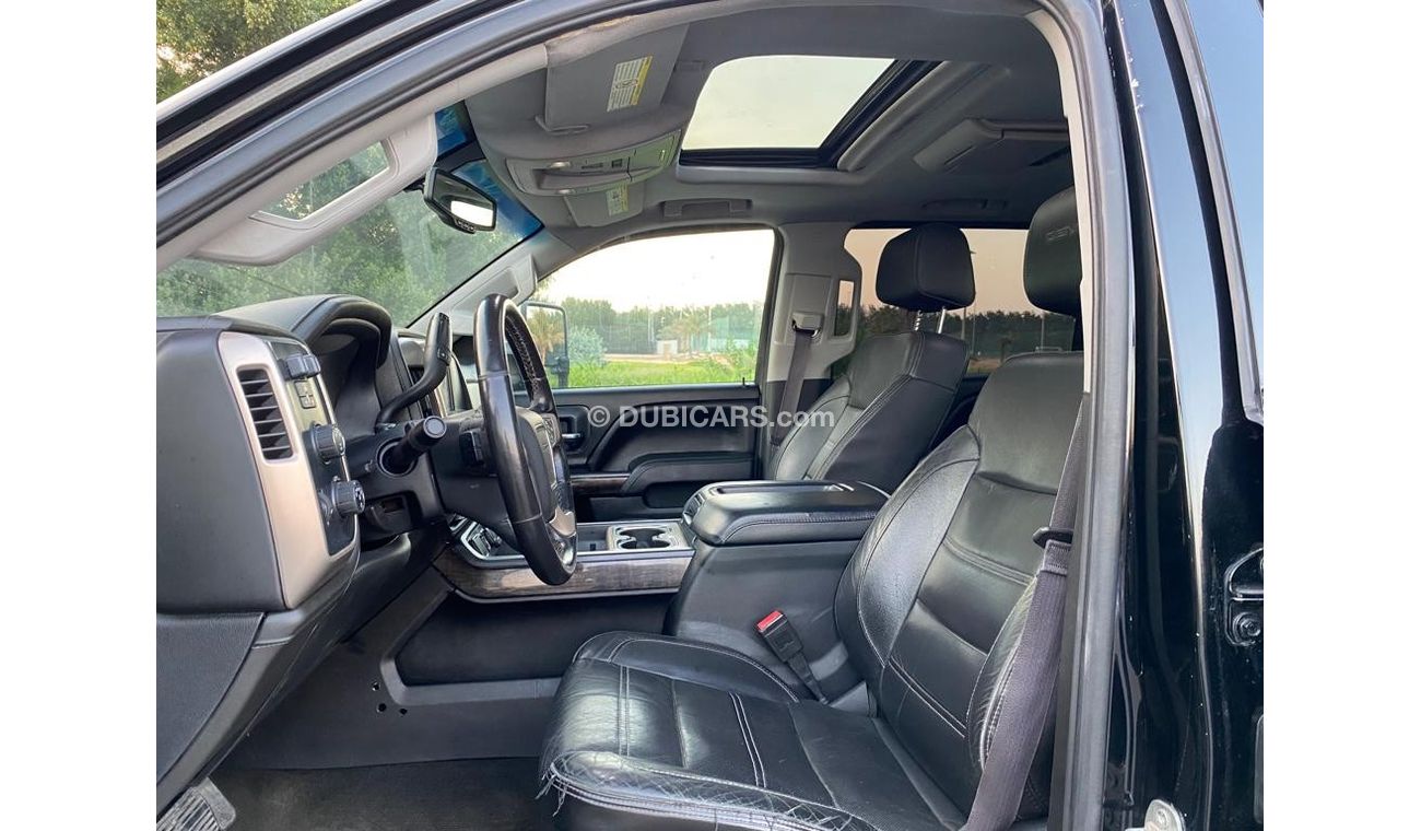 GMC Sierra 3500 HD Denali GMC Sierra Denali HD 2015 Diesel Perfect Condition - Accident Free