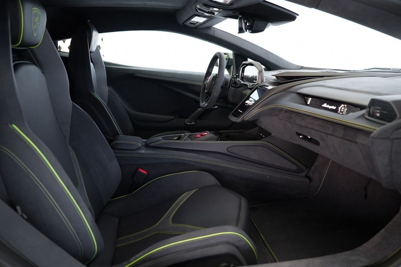 Lamborghini Revuelto 6.5L V12 Hybrid