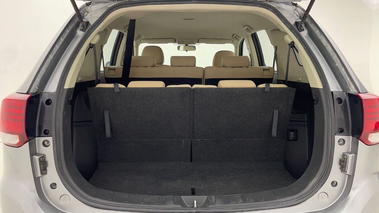 Mitsubishi Outlander 516992.4L 2022 | 0 DP | 810/Month | 30 Day Return | Service History