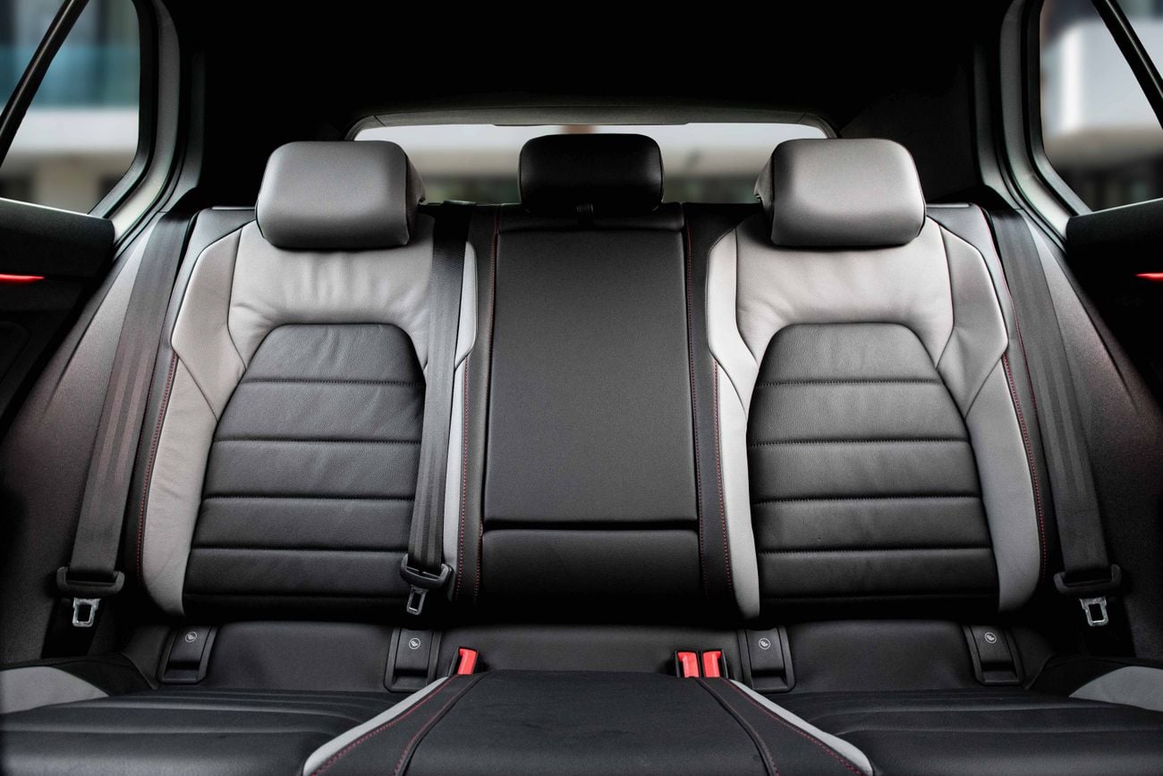 Volkswagen Golf GTI Golf GTI - P2 | 2,174 P.M | 0% Downpayment | GTI - TOP | FULL VOLKSWAGEN HISTORY!