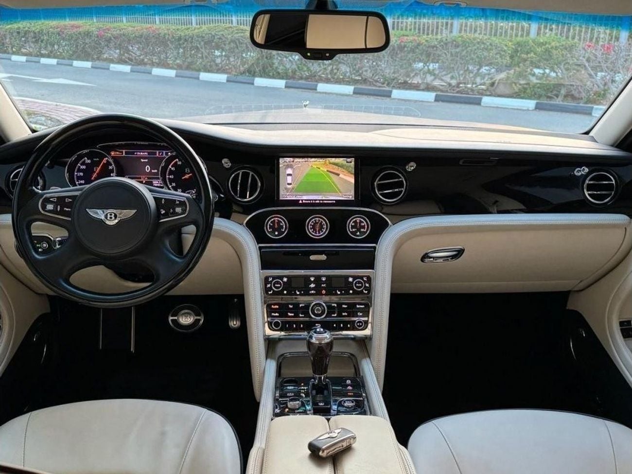 Bentley Mulsanne STD BENTLEY MULSANNE 2012 V8 VIP LOW MILEAGE IN PERFECT CONDITION