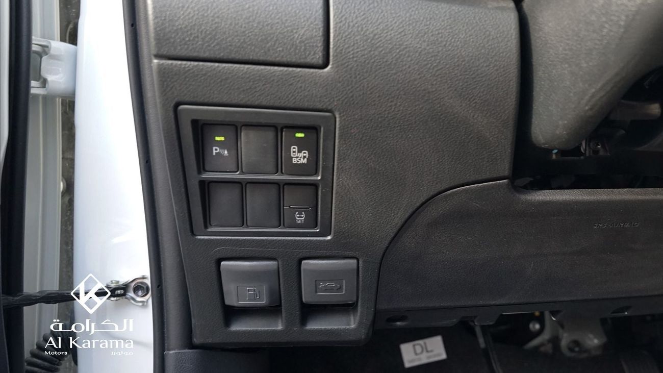 Toyota Hilux SGLX 2.4L Engine with Automatic Transmission - Diff Lock - Cruise Control Rear camera - GCC