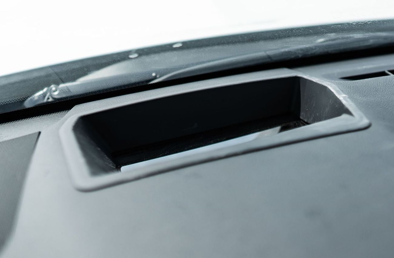 Lexus LX 700h 2026 Lexus LX700h Signature 3.5L AT Hybrid (White-Tan) 7 Seats