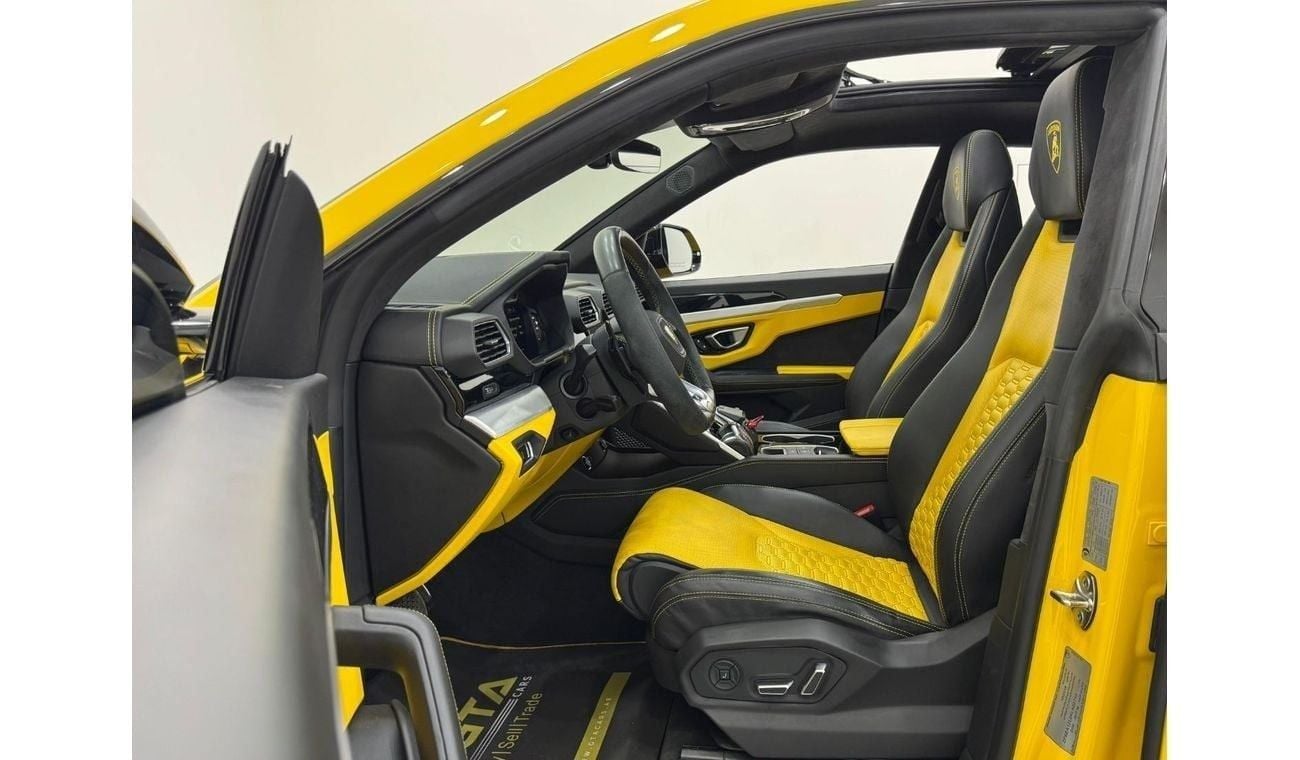 Lamborghini Urus 2019 Lamborghini Urus, Feb 2025 Lamborghini Warranty, Full Lamborghini Service History, GCC