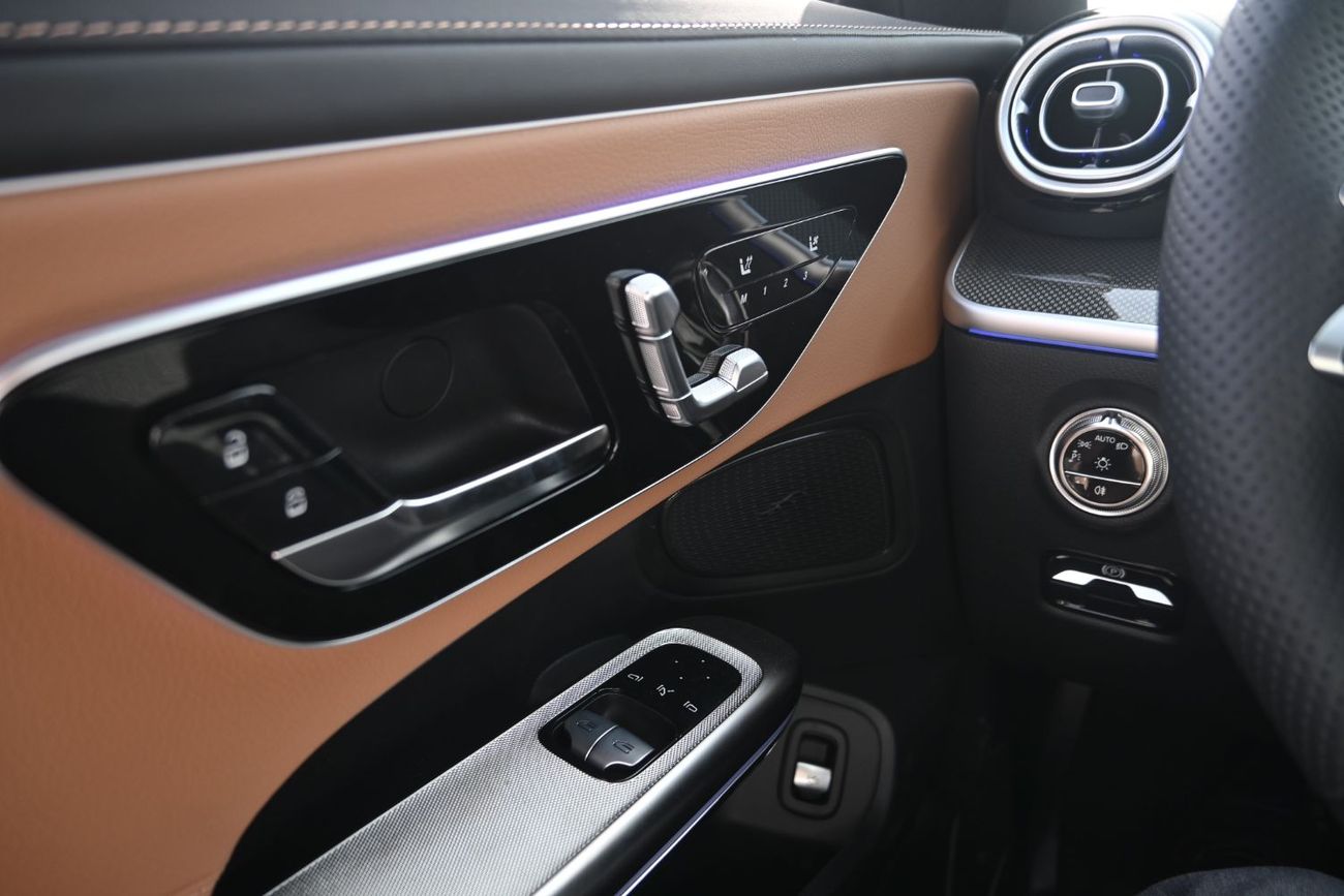 Mercedes-Benz CLE 200 Coupe Mercedes-Benz CLE 200 AMG Coupé 2.0L Turbo + Mild Hybrid, Model 2026