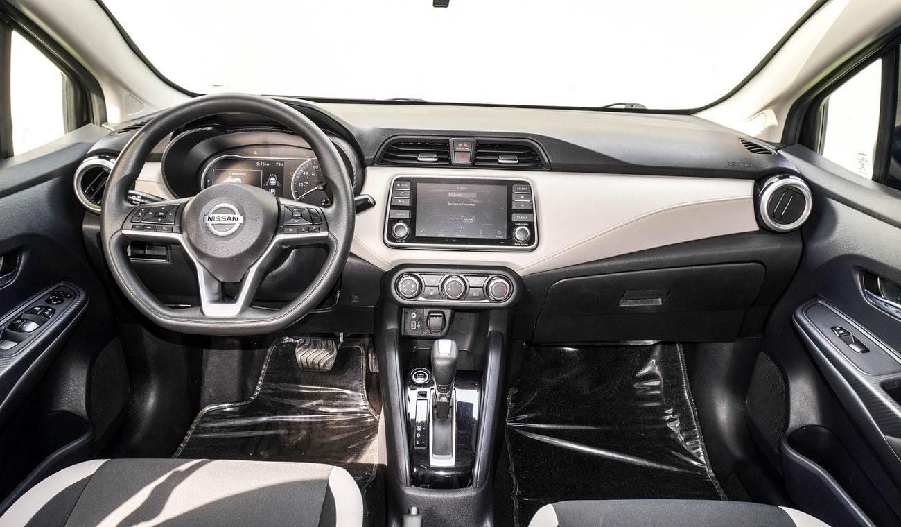 نيسان فيرسا SV