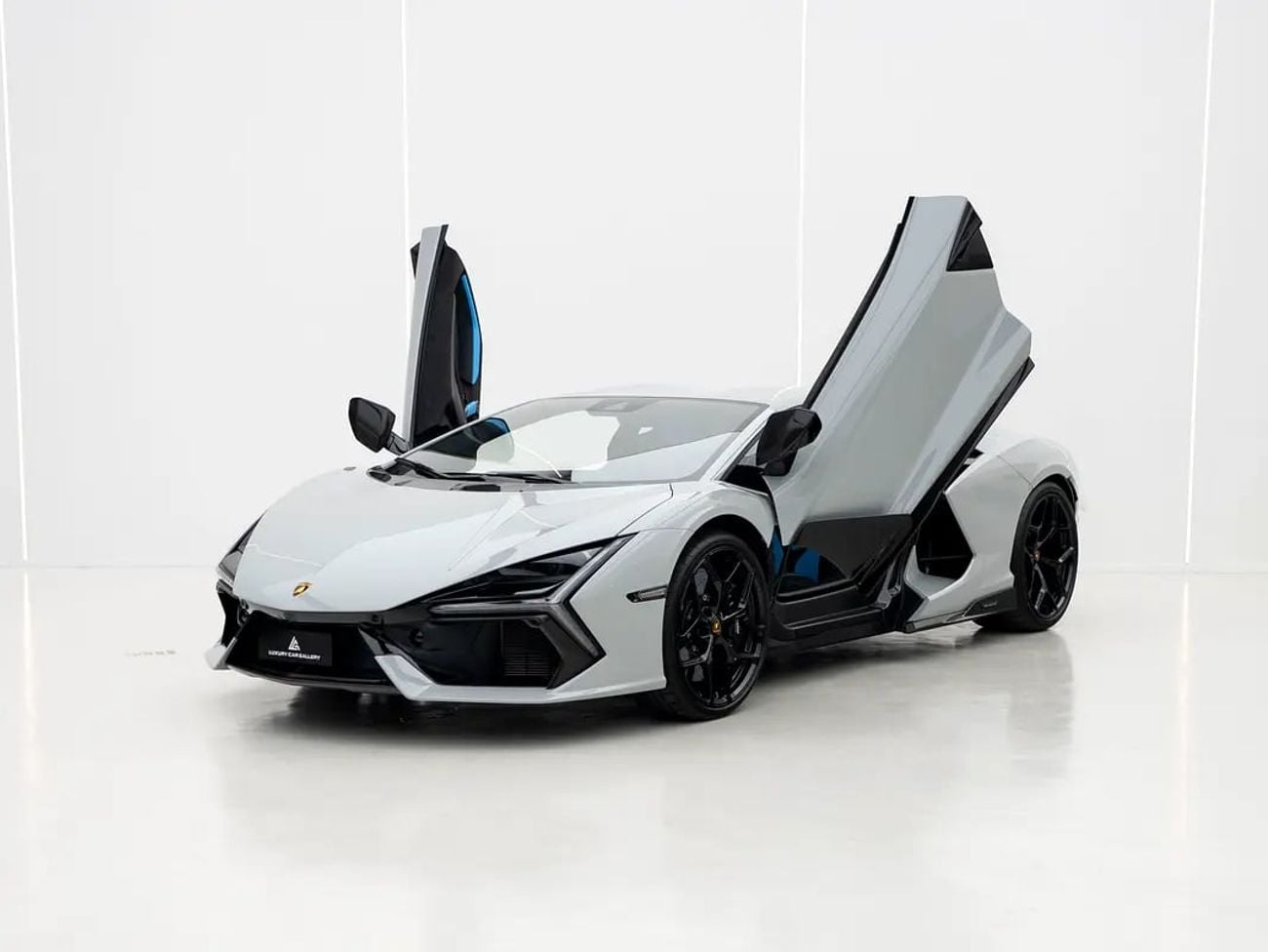 Lamborghini Revuelto SPORTIVA GCC Specs | 3300 km | WARRANTY & SERVICE