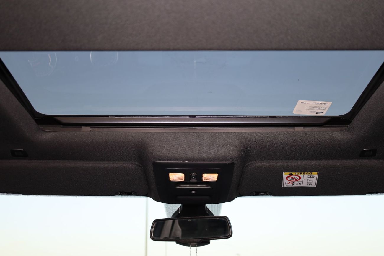 RAM 1500 Classic 5.7L Crew Cab Utility (5 Seater)